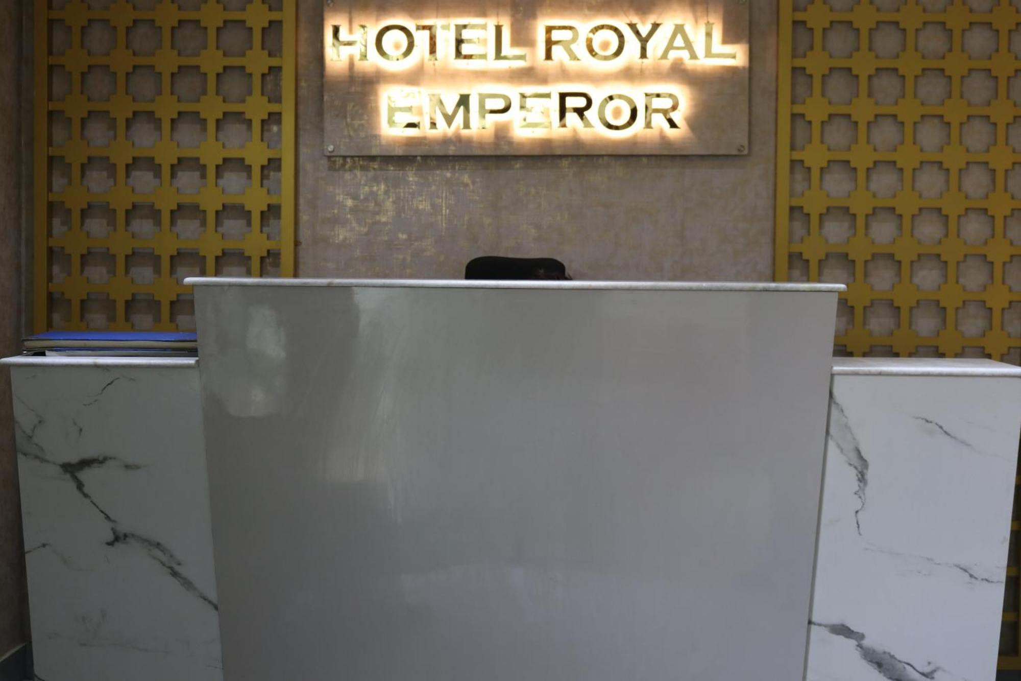 Hotel Royal Emperor Катманду Экстерьер фото